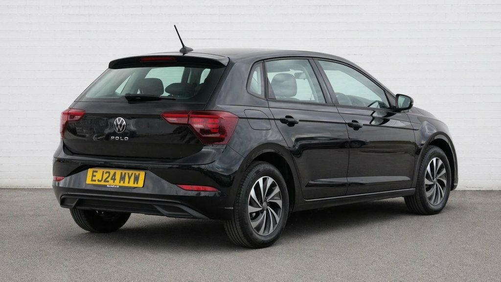 Volkswagen Polo 1L Life EJ24MYW Black #2