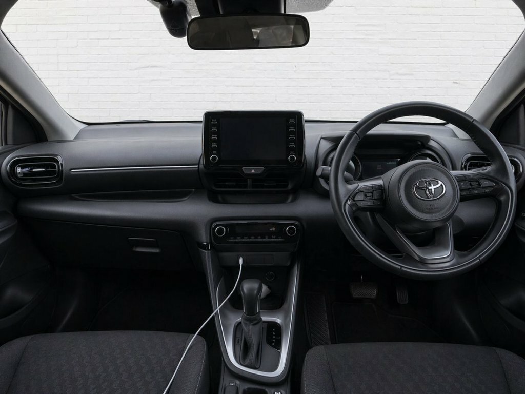 Toyota Yaris 1.5L Design EJ73XCC Black #4