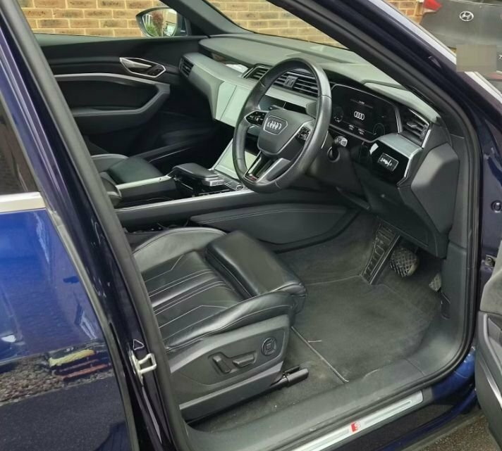 Audi E-tron Suv RV21ZKE Blue #5
