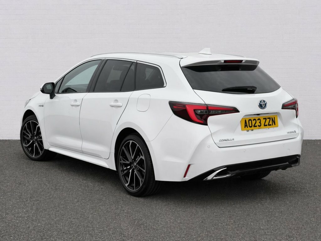 Toyota Corolla 2L Excel AO23ZZN White #3