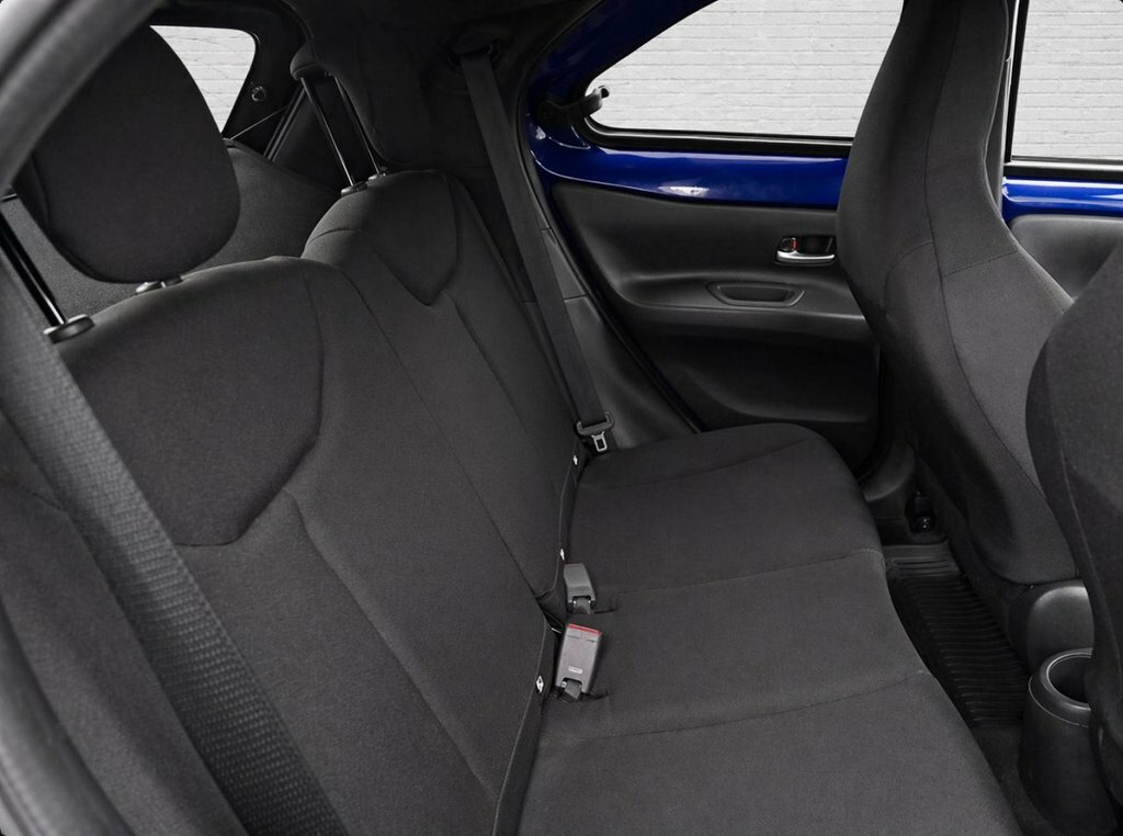 Toyota Aygo X 1L Edge GU73XXD Blue #6