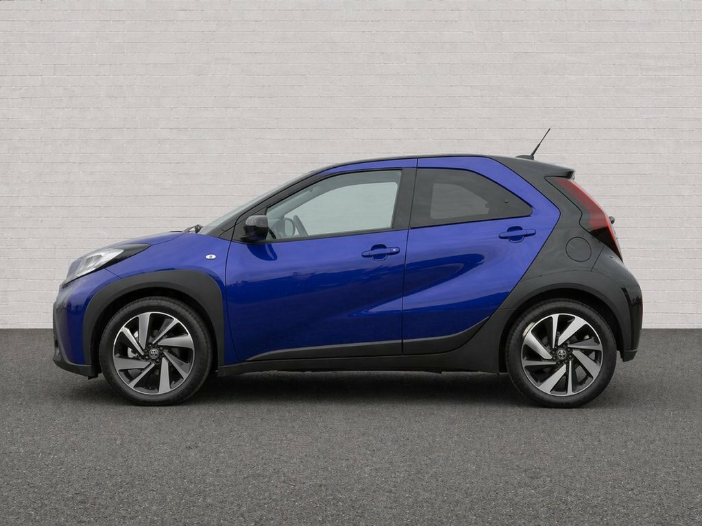 Toyota Aygo X 1L Edge GU73XXD Blue #3