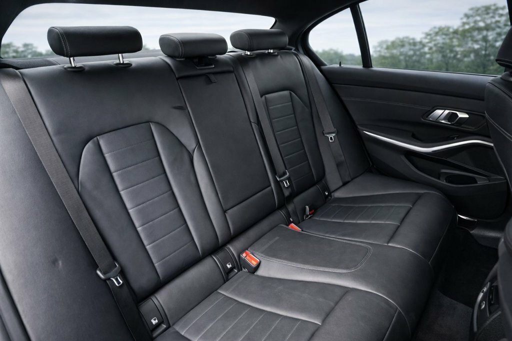 BMW 3 Series 2L M Sport BU19WZE Black #6