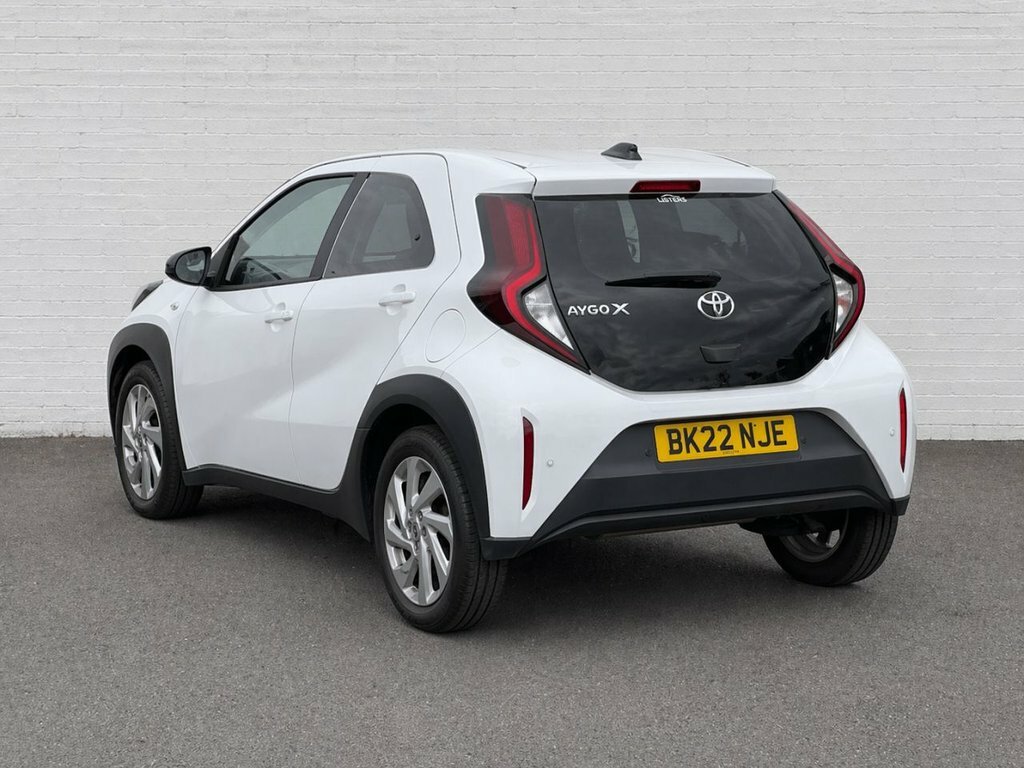 Toyota Aygo X 1L Pure BK22NJE White #2