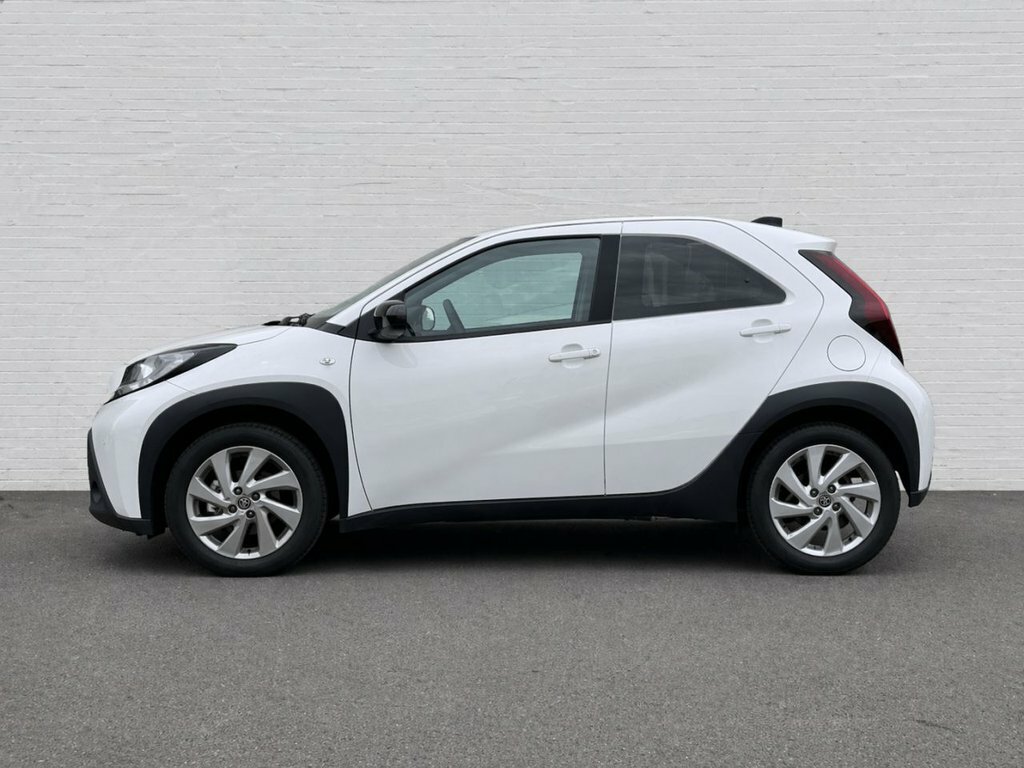 Toyota Aygo X 1L Pure BK22NJE White #3
