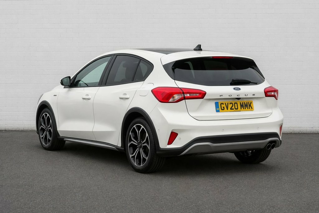Ford Focus 1L Active X GV20MMK White #2