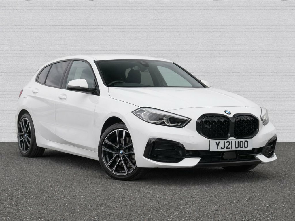 BMW 1 Series 2L Sport White