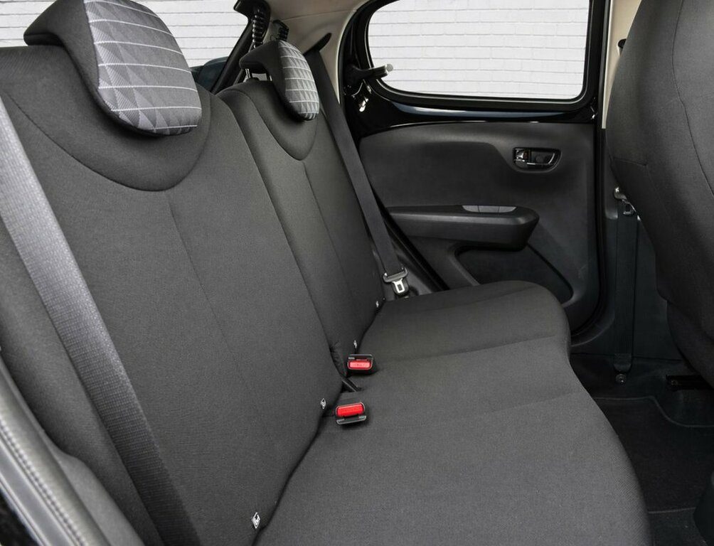 Peugeot 108 1L Allure LM21SWV Black #6