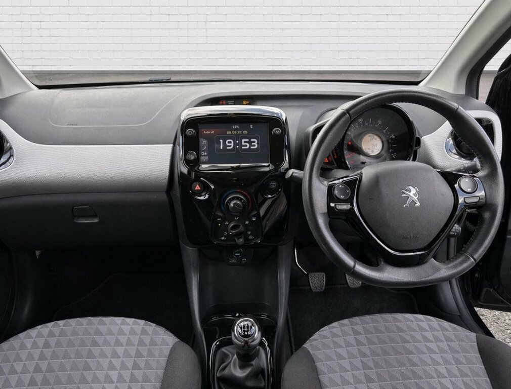 Peugeot 108 1L Allure LM21SWV Black #4