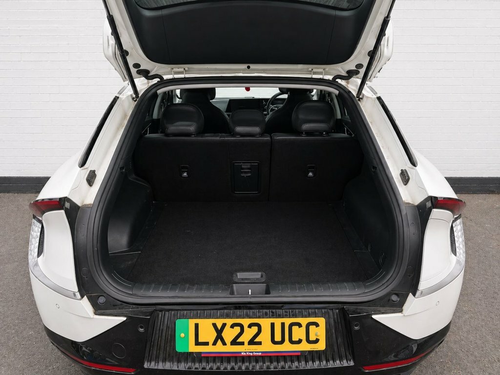 Kia EV6 Hatchback LX22UCC White #6
