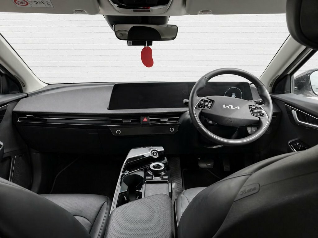 Kia EV6 Hatchback LX22UCC White #4