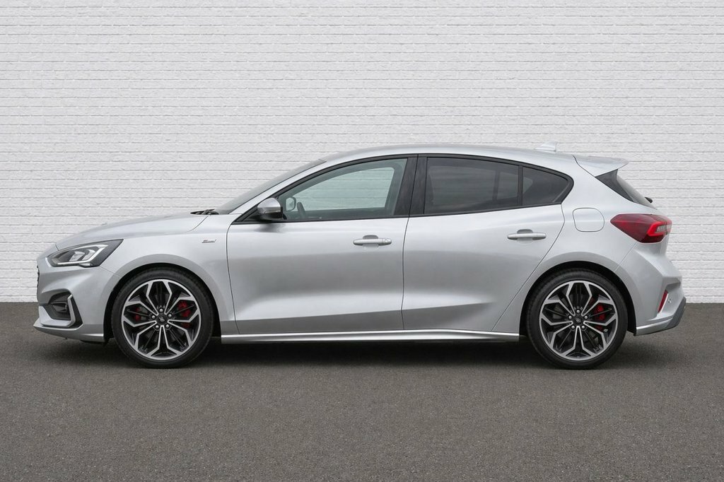 Ford Focus 1L St-line Vignale HX72EEN Silver #3