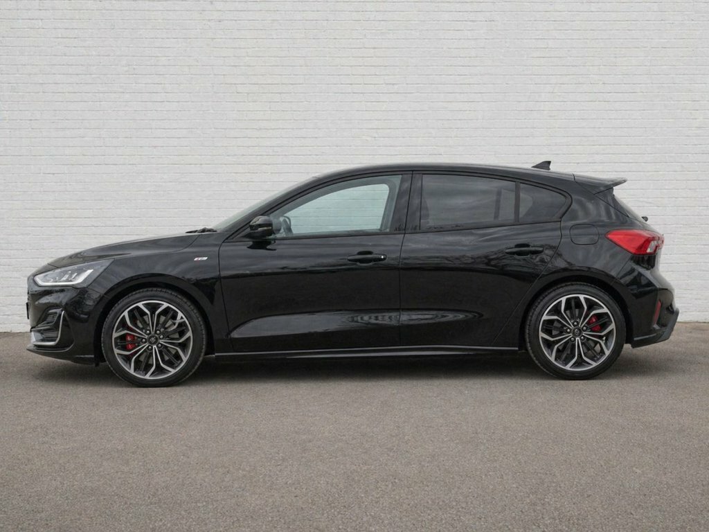 Ford Focus 1L St-line Vignale FJ23OES Black #3