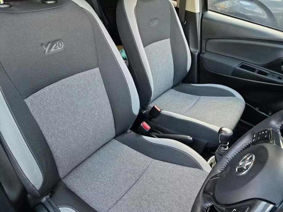 Toyota Yaris 1.5L Y20 Bi-tone LR70FWK Black #5