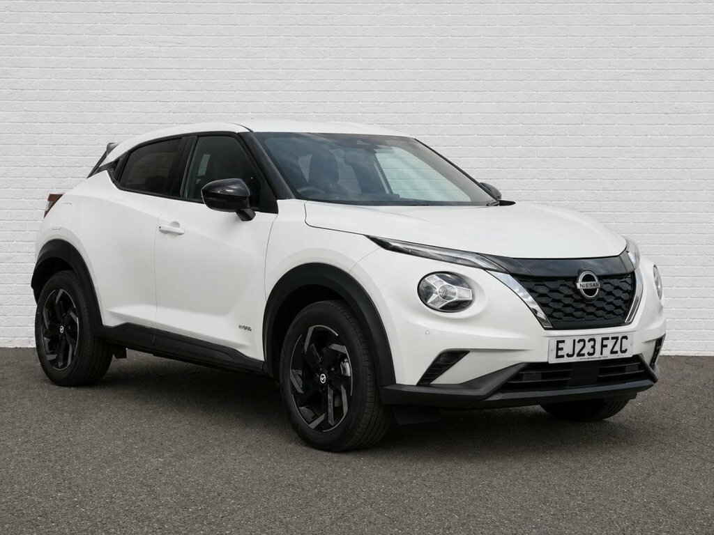 Nissan Juke 1.6L N-connecta White