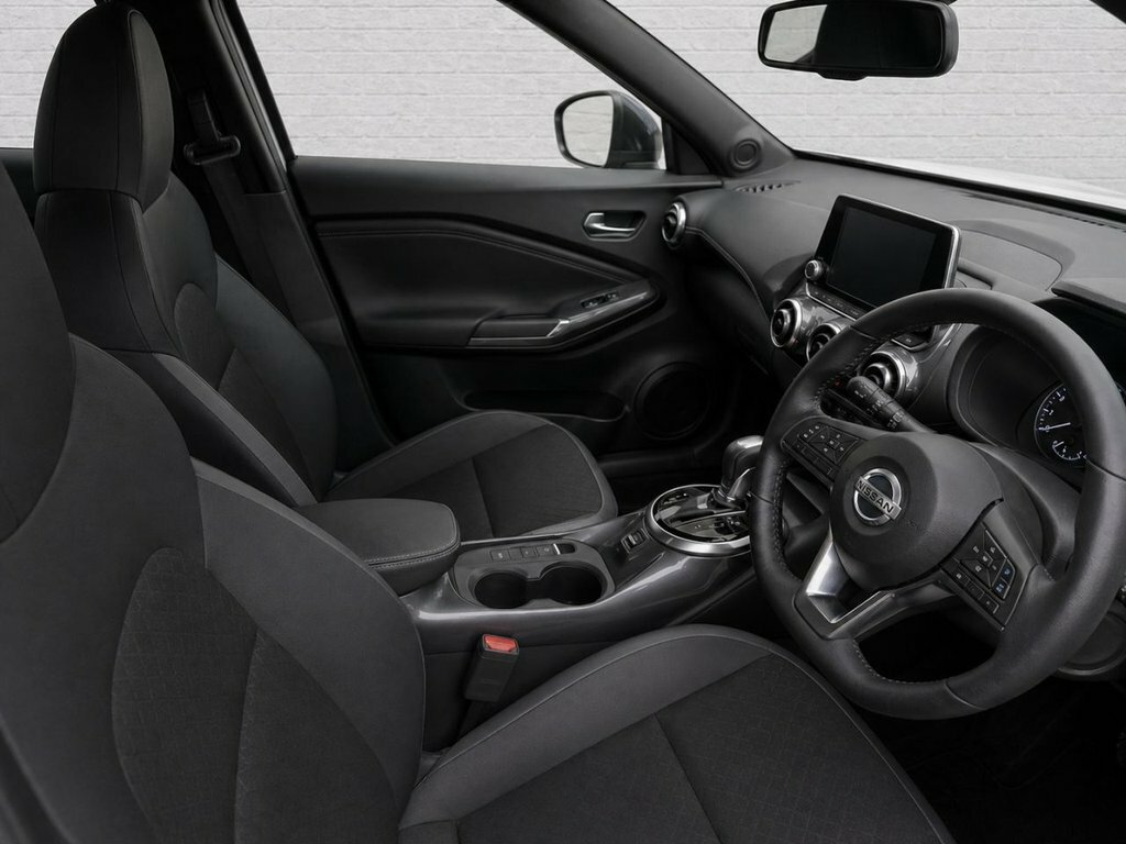Nissan Juke 1.6L N-connecta EJ23FZC White #4