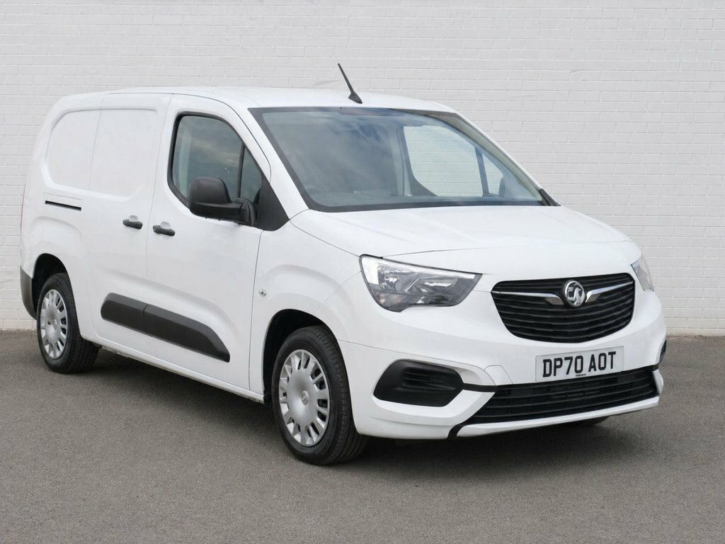 Vauxhall Combo 1.5L Sportive White