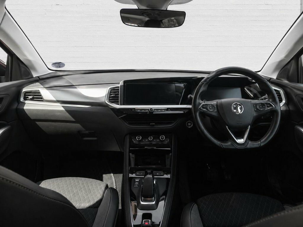 Vauxhall Grandland 1.6L Elite AO22UUF Blue #4