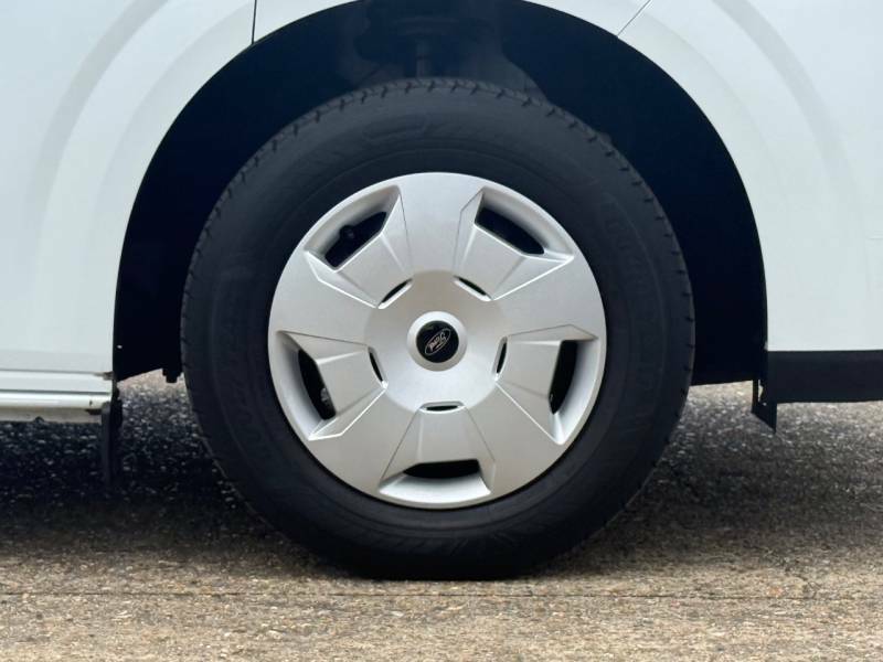 Ford Transit Custom 2.0 Ecoblue 110Ps L2 H1 Van Trend - 2024 73 LJ73SNU White #5