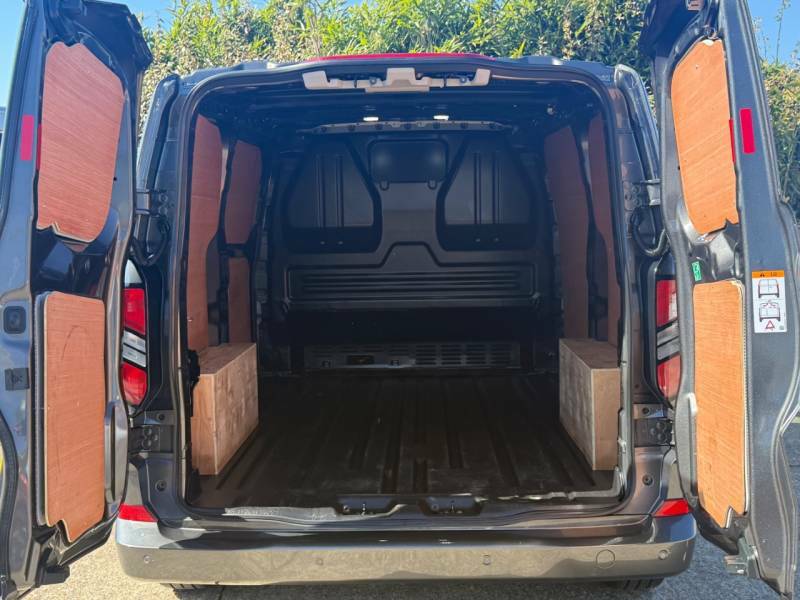 Ford Transit Custom 2.0 Ecoblue 136Ps H1 Van Limited - 2024 24 MD24BWK Grey #5