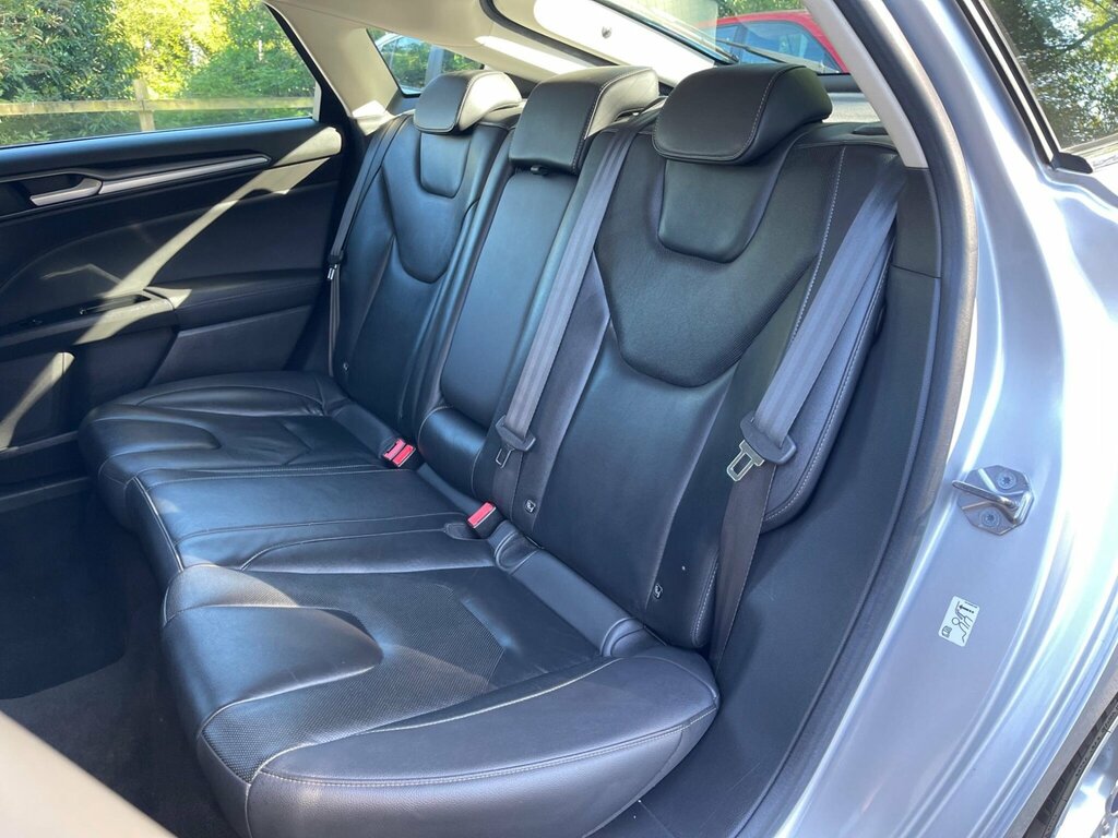 Ford Mondeo 2.0 Tdci Titanium Edition Euro 6 Ss BU68YSY Silver #5