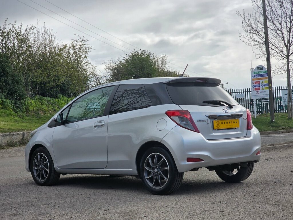 Toyota Yaris 1.3L Trend DE62UVL Silver #6
