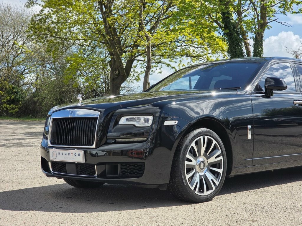 Rolls-Royce Ghost V12 Ewb White #54