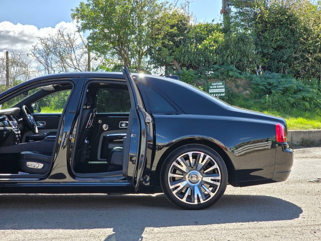 Rolls-Royce Ghost V12 Ewb White #12