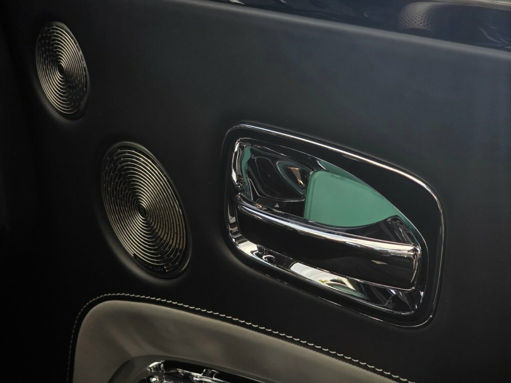 Rolls-Royce Ghost V12 Ewb White #40