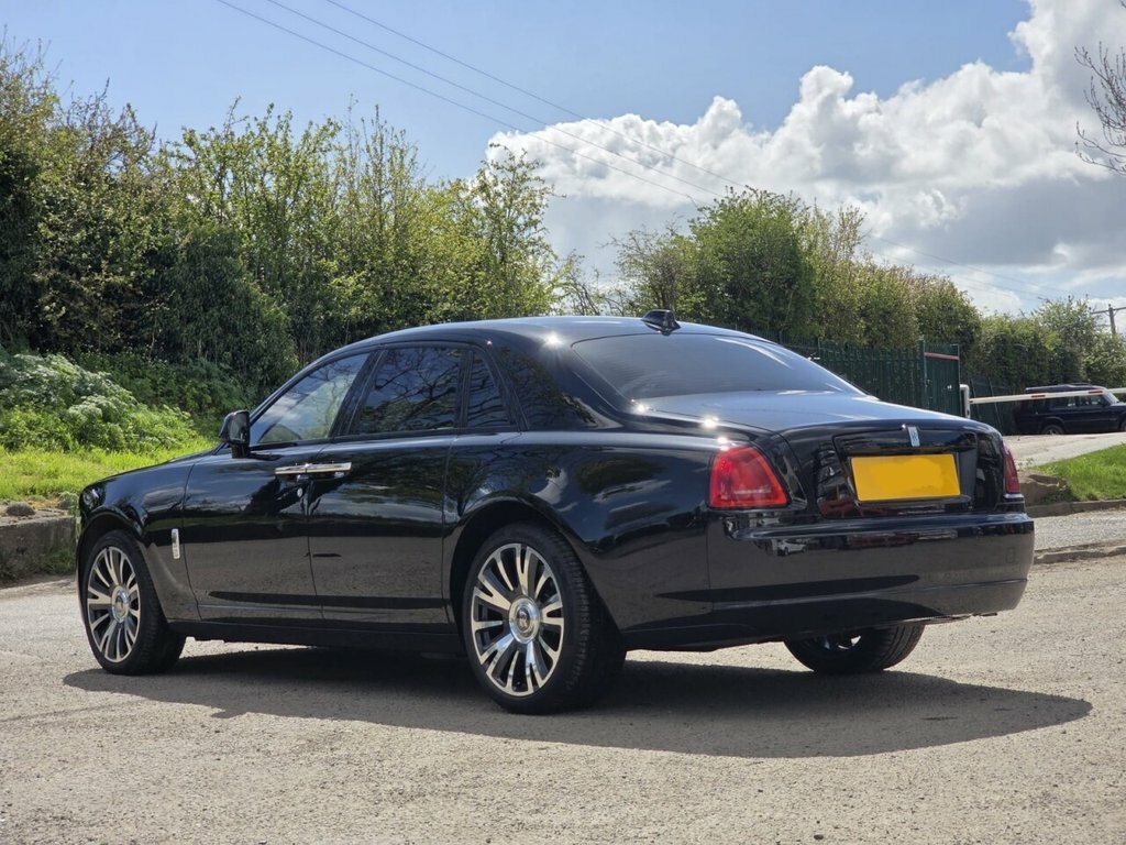 Rolls-Royce Ghost Saloon Black #6