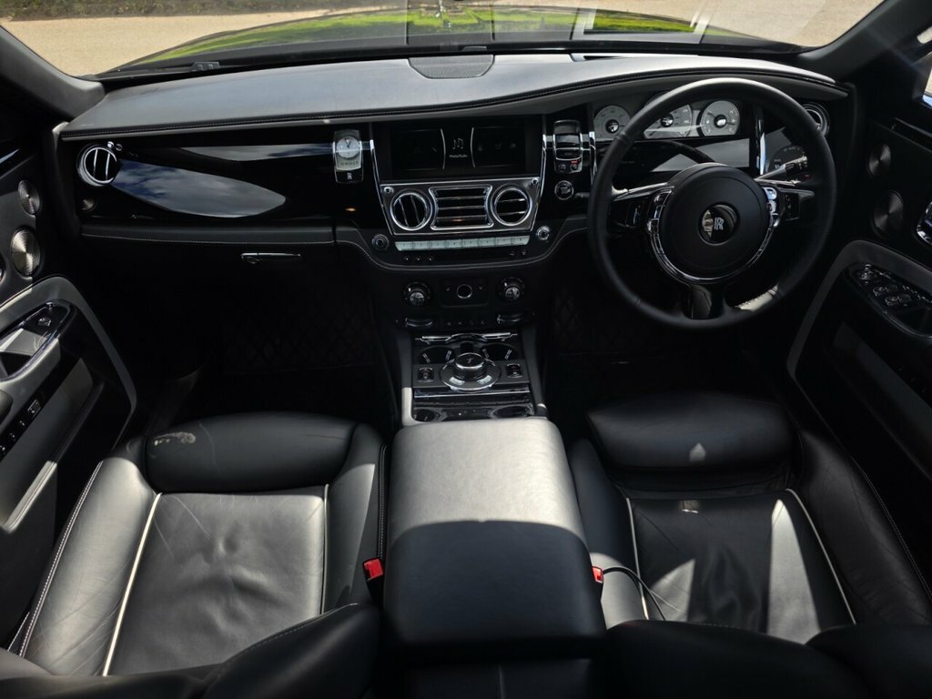 Rolls-Royce Ghost V12 Ewb White #22