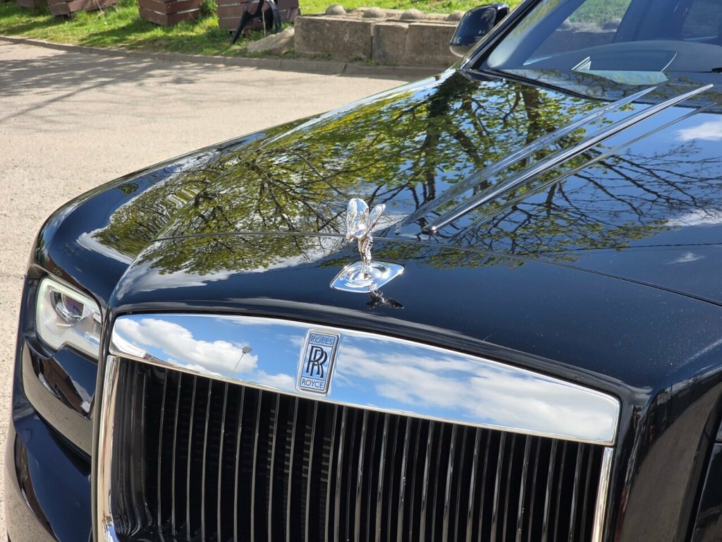 Rolls-Royce Ghost V12 Ewb White #51