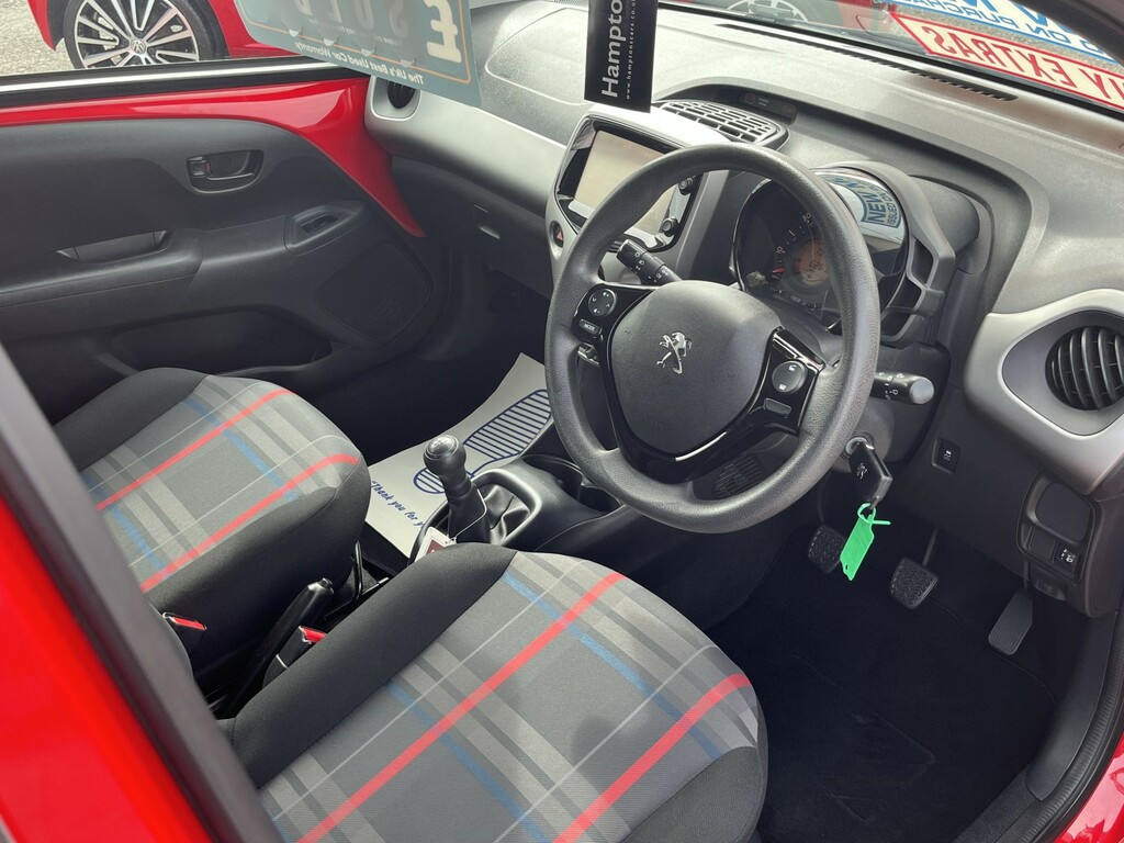 Peugeot 108 1.0 Active Red