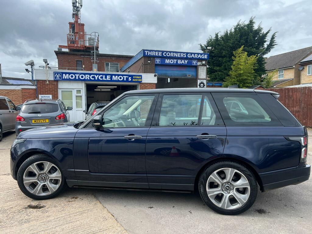 Land Rover Range Rover Vogue Se P400e EY68UZB Blue #4