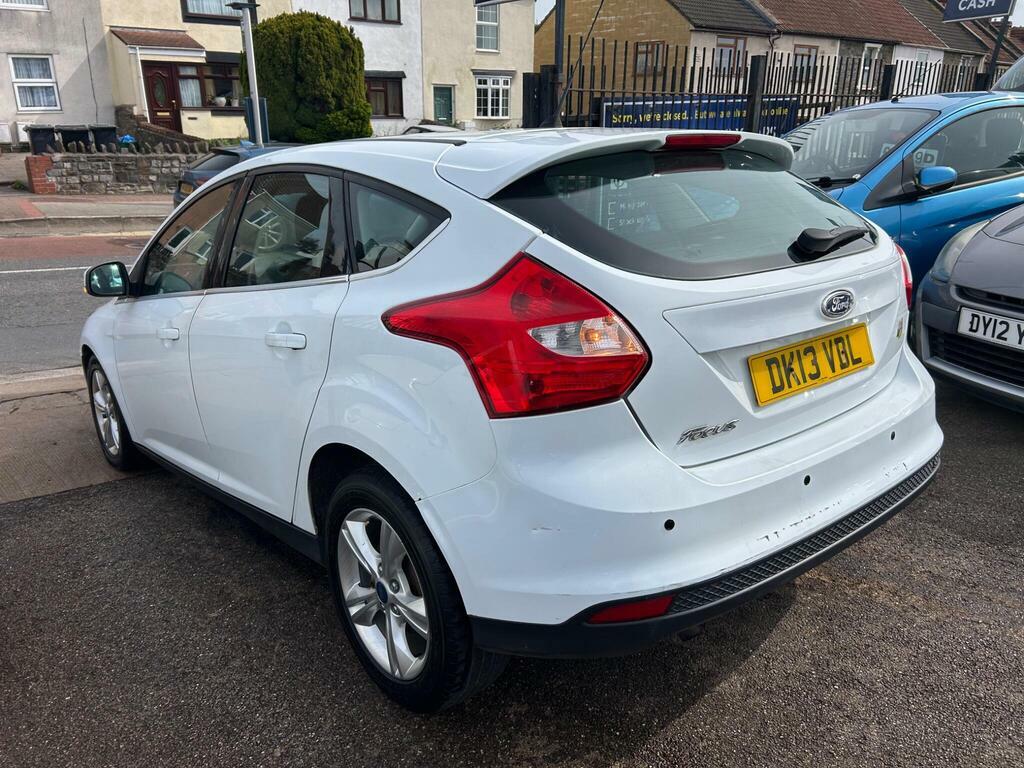 Ford Focus 1.6 Zetec Euro 5 DK13VDL White #4