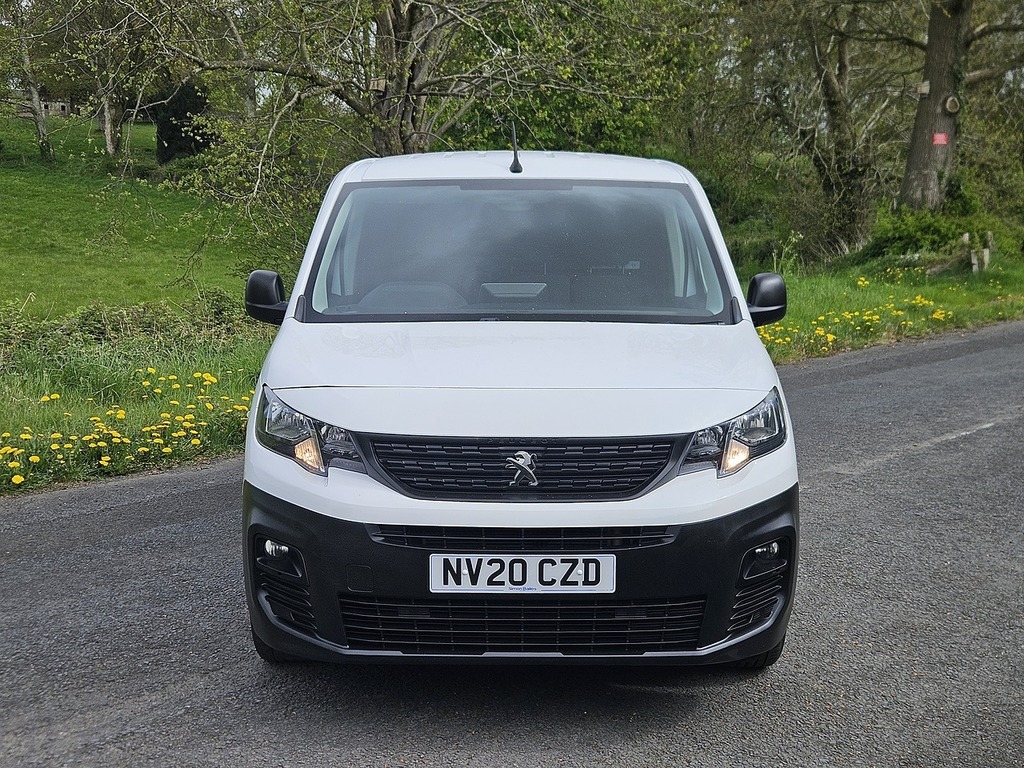 Peugeot Partner 1.5 Bluehdi 1000 Professional Standard Panel Van 5 NV20CZD White #4