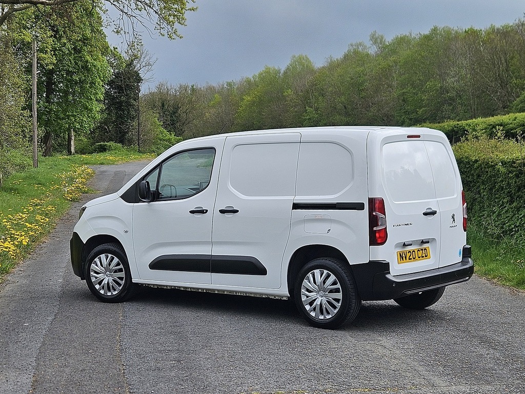 Peugeot Partner 1.5 Bluehdi 1000 Professional Standard Panel Van 5 NV20CZD White #2