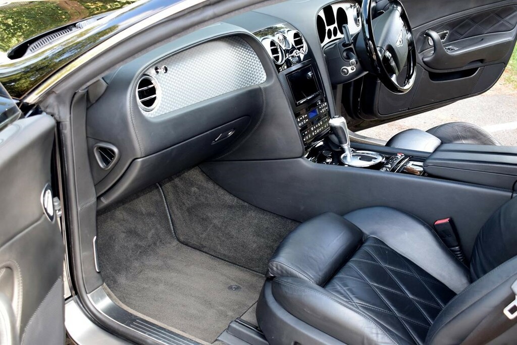 Bentley Continental Gt Mulliner MX06FSK #4