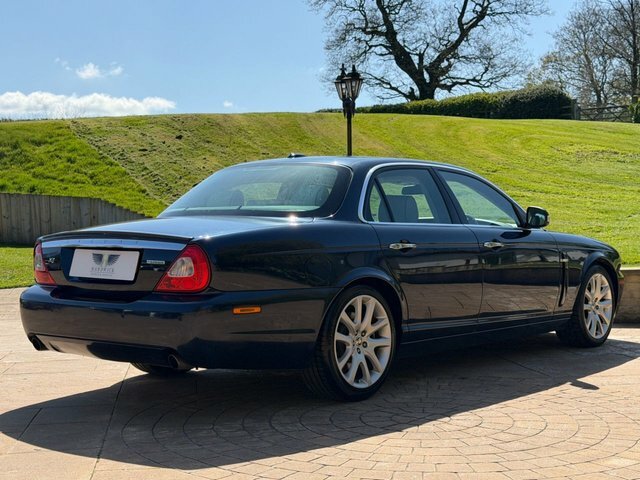 Jaguar XJ 2009 3.0 V6 Sovereign Saloon Blue #5
