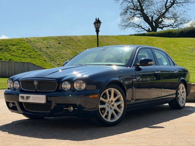 Jaguar XJ 2009 3.0 V6 Sovereign Saloon Blue #2