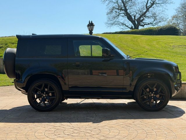Land Rover Defender 2024 3.0 D250 Mhev X-dynamic Hse Suv Au LD74OCM Black #3