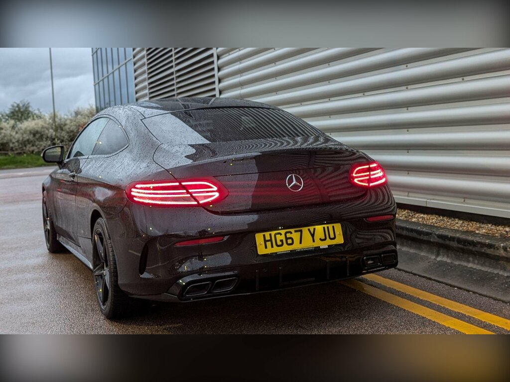 Mercedes-Benz C Class 2.0 C200 Amg Line Euro 6 Ss HG67YJU Black #2
