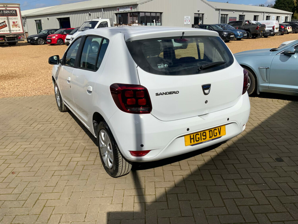 Dacia Sandero 1.0 Sce Comfort Hatchback HG19DGV White #3