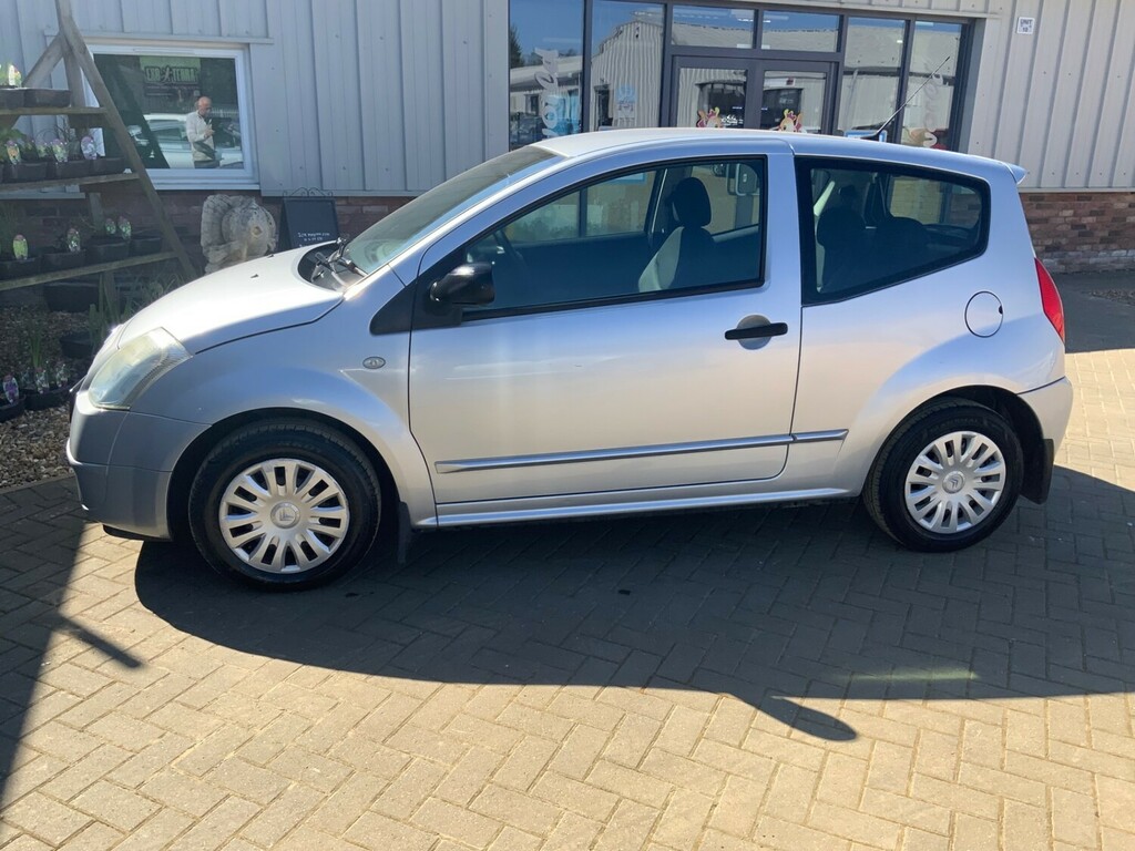 Citroen C2 1.1I Design Hatchback Silver #2