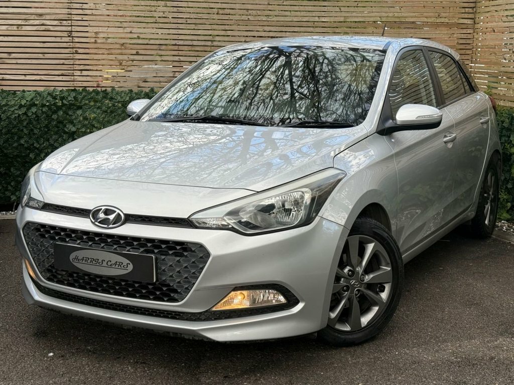 Hyundai I20 1.4L Se K7NLB Silver #5