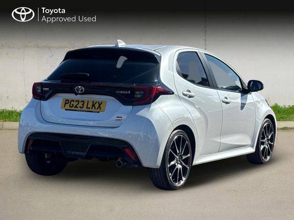 Toyota Yaris Gr Sport PG23LKX White #2