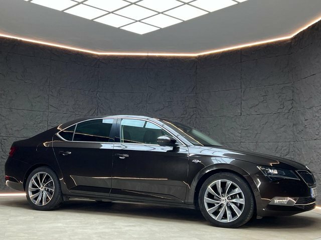 Skoda Superb Hatchback LT18CFE Brown #6