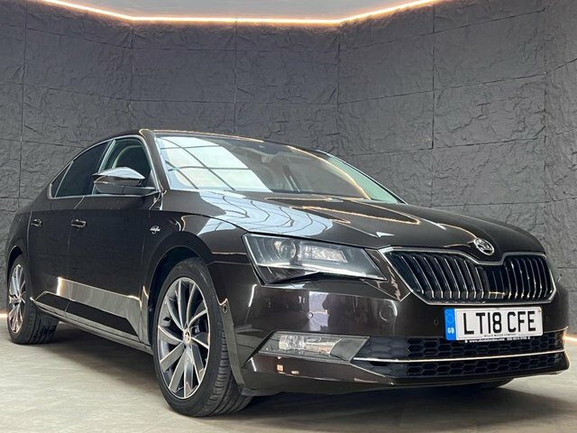 Skoda Superb Hatchback LT18CFE Brown #5