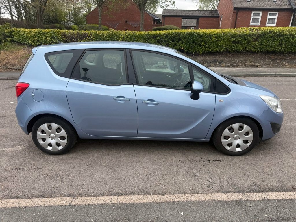 Vauxhall Meriva 1.4L Exclusiv Blue #2