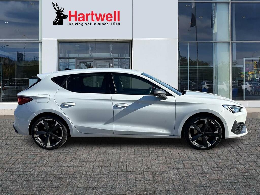 Cupra Leon 1.5 Etsi Evo V1 Hatchback Hybrid Dsg Eu KM24USS White #2